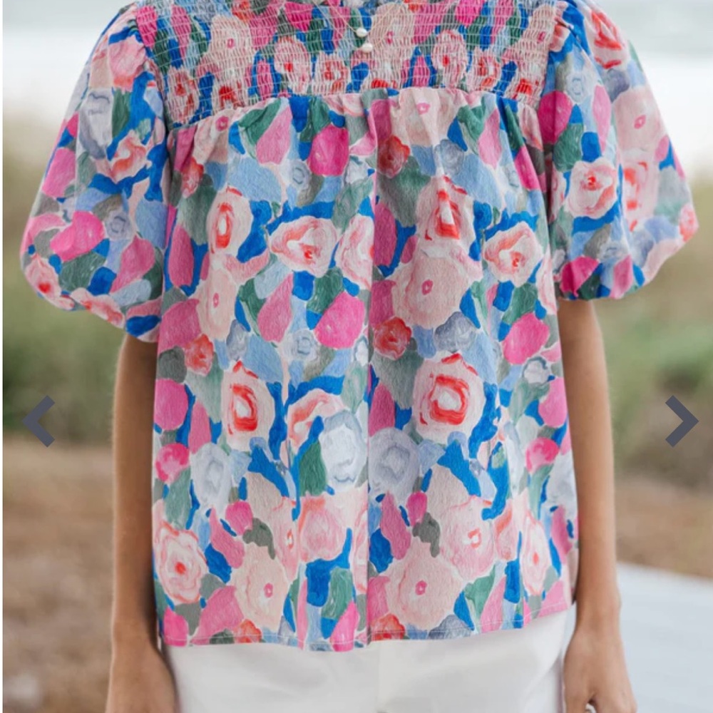50 Floral Puff Sleeve Top